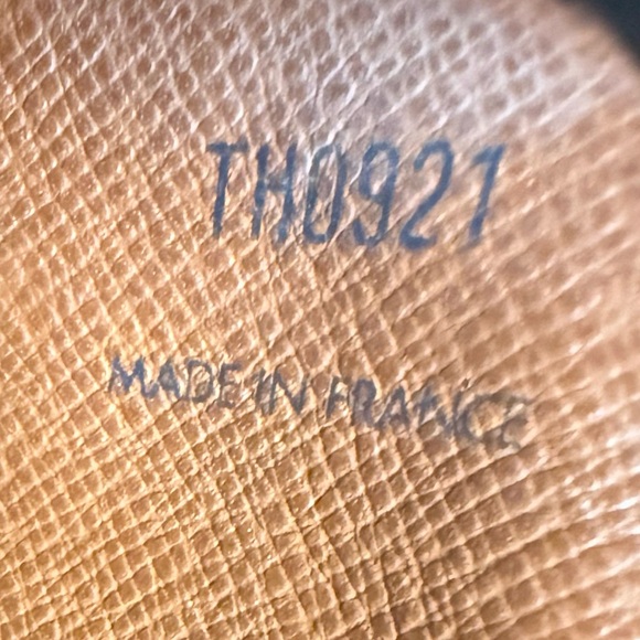 Vuitton Monogram Canvas Bag 28 with Vachetta - Picture 8 of 8